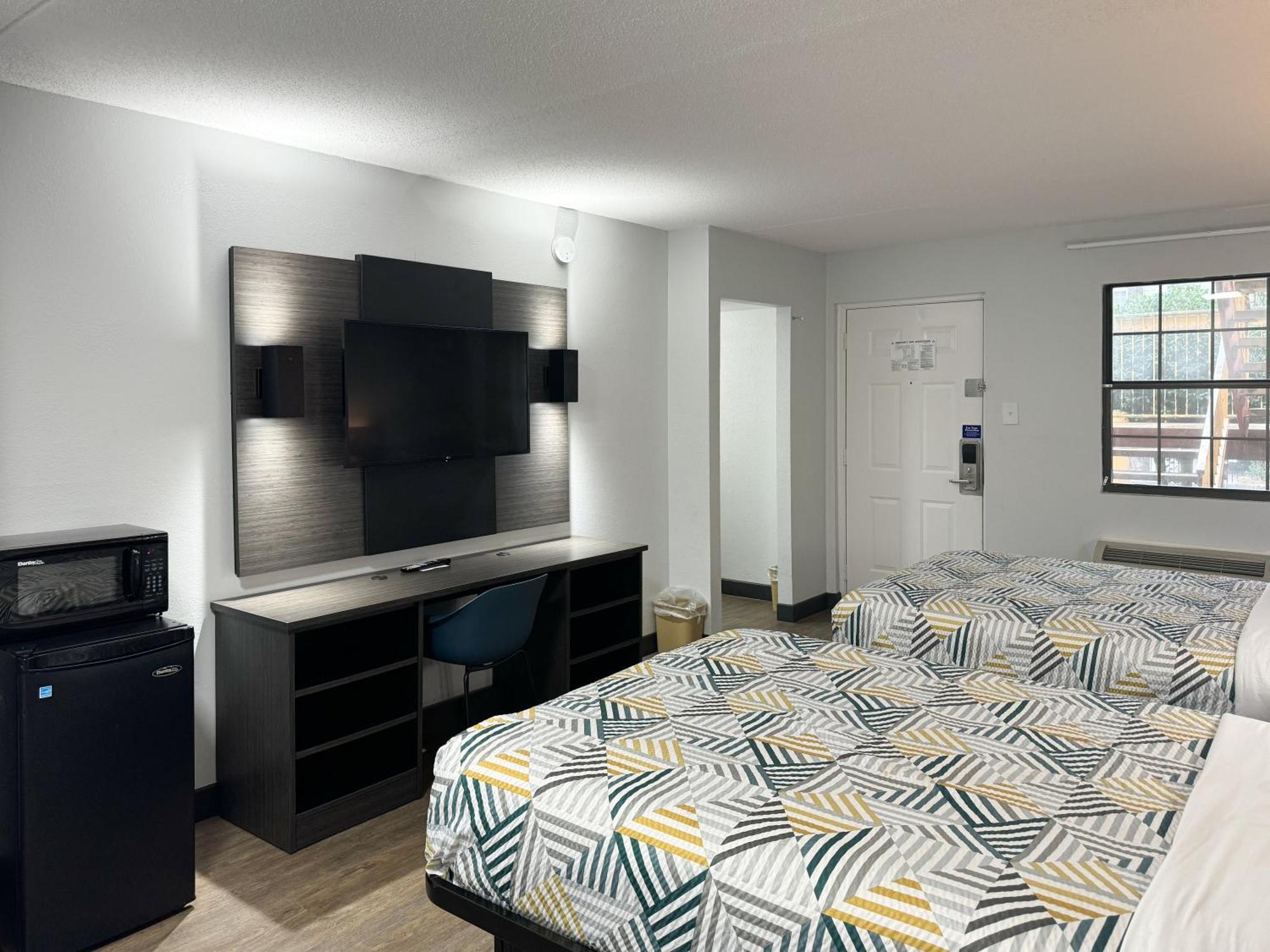 Motel 6 Huntsville Al University Dr. Exterior photo